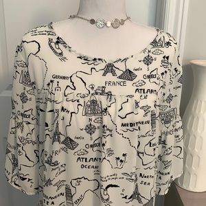 W5 flowy feminine blouse size Medium